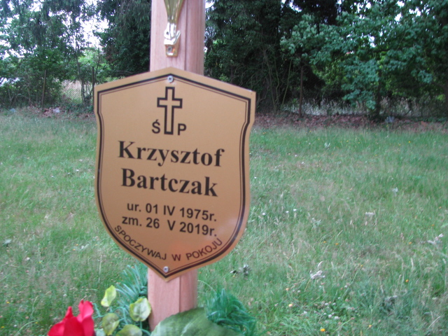 Krzysztof Bartczak 1975 Ustka Objazda - Grobonet - Wyszukiwarka osób pochowanych